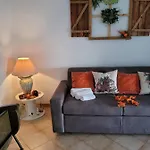 La Maison De Rose