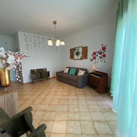 La Maison De Rose *